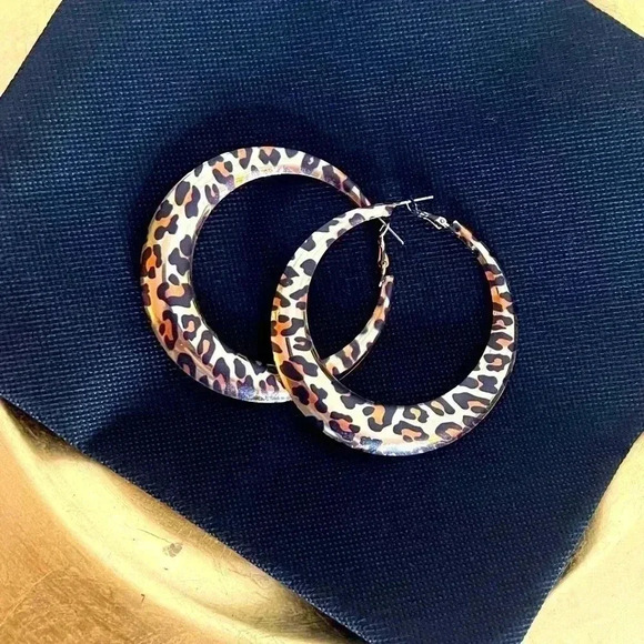 Jewelry - LEOPARD PRINT LARGE HOOP EARRINGS